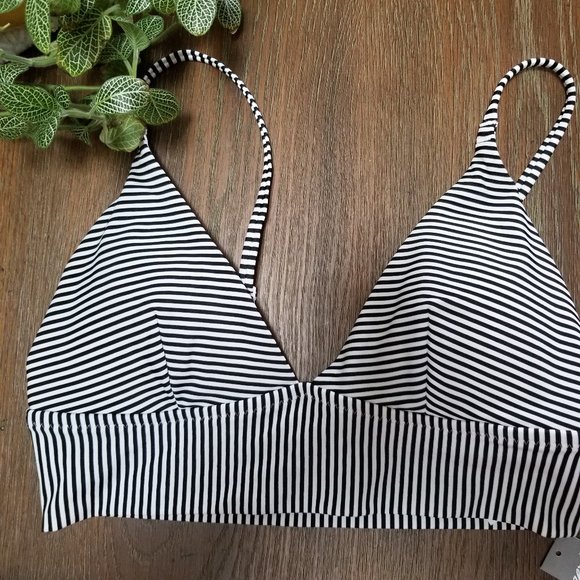 aerie Other - Aerie Triangle Bikini Top NWT